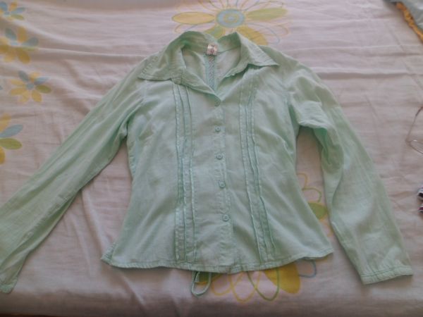 Blusa em tecido algodão/ cor: Verde água Tam.42